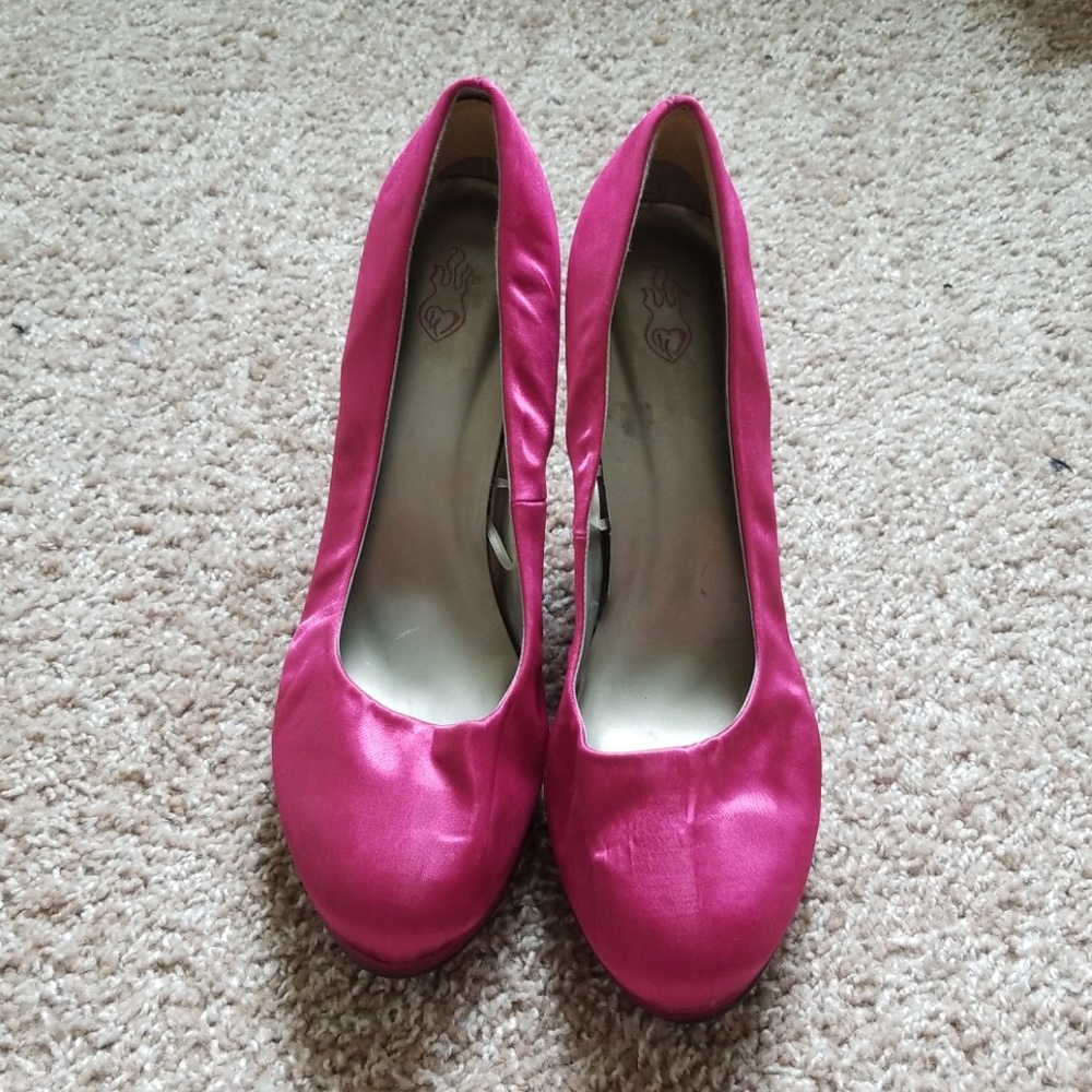 Torrid Fushia Satin Platform Heels